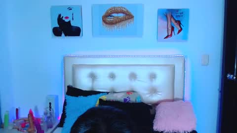 Snapshot of jenng18 chatting on January 5, 2025, 6:24 am jenn online show from January 5, 2025, 6:24 am