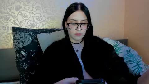 Snapshot of jennifeeeer chatting on September 10, 2025, 10:43 pm Helen online show from September 10, 2025, 10:43 pm