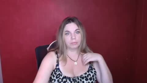 Snapshot of jennifer_moree chatting on September 10, 2025, 11:54 am Jennifer online show from September 10, 2025, 11:54 am