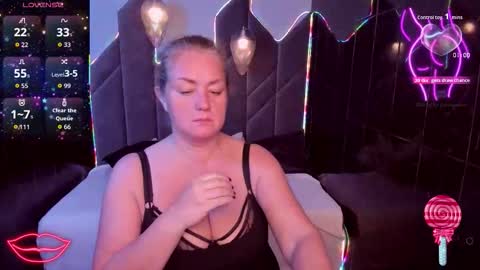 Snapshot of jenniferlight chatting on November 10, 2025, 2:54 am Jennifer online show from November 10, 2025, 2:54 am