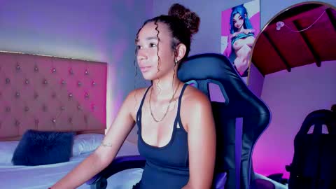 jenny__lawrence online show from December 1, 2025, 7:41 pm