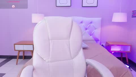 Snapshot of jenny_golden1 chatting on February 7, 2025, 2:37 pm Jenny online show from February 7, 2025, 2:37 pm