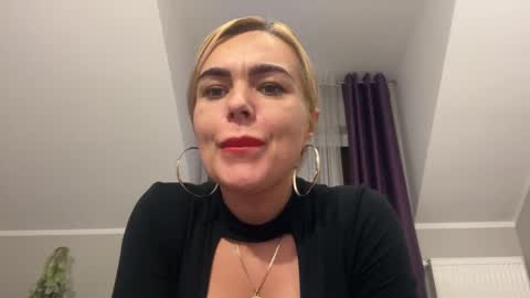 Jenny online show from December 31, 2024, 11:31 am