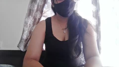 Snapshot of jennydolphin chatting on November 6, 2025, 4:13 am Jenny online show from November 6, 2025, 4:13 am