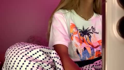 Snapshot of jennymylove69 chatting on September 24, 2025, 2:20 pm My LOLITA  online show from September 24, 2025, 2:20 pm