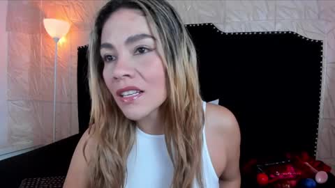 Snapshot of jennyrouse chatting on January 31, 2025, 11:03 am Jenny online show from January 31, 2025, 11:03 am