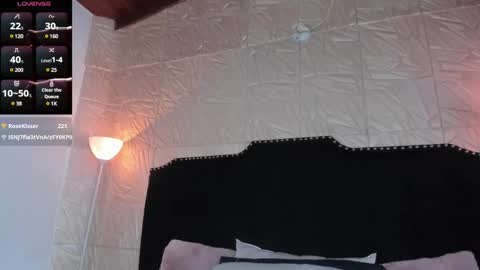 Snapshot of jennyrouse chatting on March 6, 2025, 1:57 pm Jenny online show from March 6, 2025, 1:57 pm