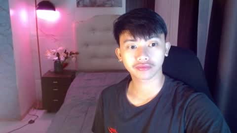 jeppie online show from December 2, 2025, 7:31 pm