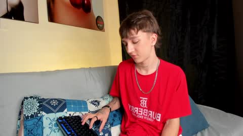 Snapshot of jeremy_salvatore_ chatting on January 17, 2025, 8:24 am jero independent model online show from January 17, 2025, 8:24 am