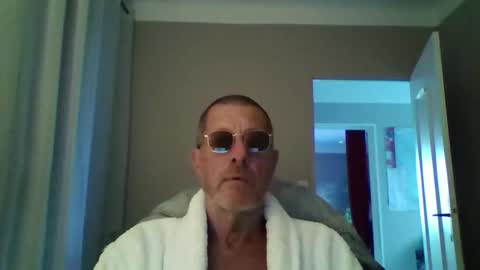 Snapshot of jerflor chatting on September 24, 2025, 4:21 pm jerflor online show from September 24, 2025, 4:21 pm