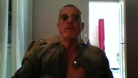 Snapshot of jerflor chatting on October 1, 2025, 11:16 am jerflor online show from October 1, 2025, 11:16 am