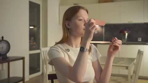 Molly online show from October 6, 2025, 3:20 pm