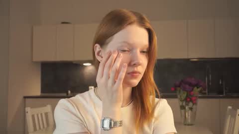 Molly online show from October 19, 2025, 3:12 pm