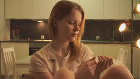 Molly online show from October 21, 2025, 3:24 pm