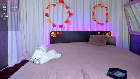 Jesika online show from November 27, 2025, 7:54 am