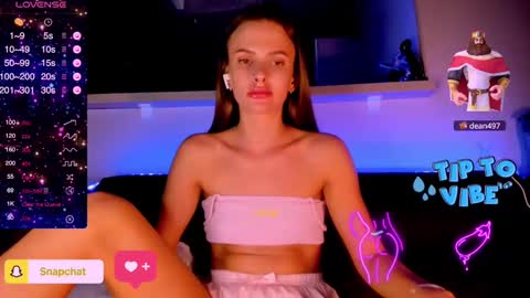 Jess online show from February 19, 2025, 9:25 pm