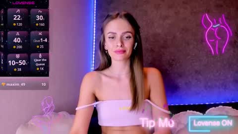 Jess online show from September 29, 2025, 8:46 pm