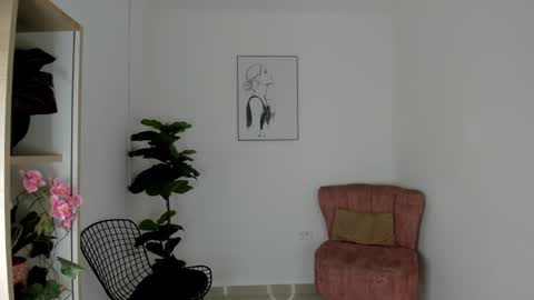 Jess online show from December 22, 2024, 12:16 pm