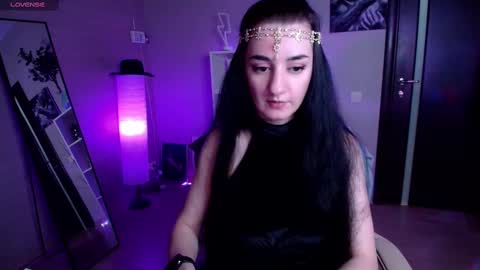 Jessica online show from January 5, 2025, 8:32 am