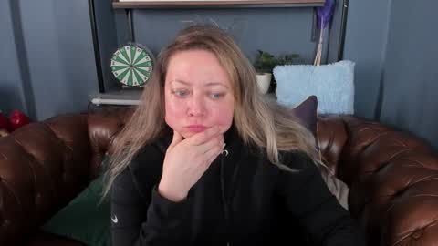 Snapshot of jessica_foxie chatting on January 7, 2025, 11:48 am Jessica online show from January 7, 2025, 11:48 am