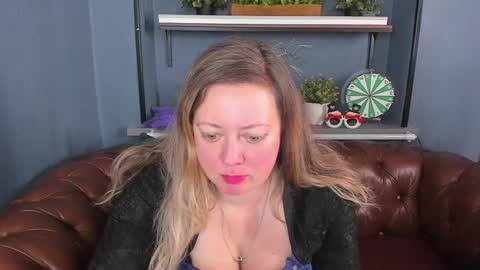 Snapshot of jessica_foxie chatting on January 10, 2025, 10:50 am Jessica online show from January 10, 2025, 10:50 am