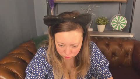 Snapshot of jessica_foxie chatting on January 20, 2025, 10:51 am Jessica online show from January 20, 2025, 10:51 am