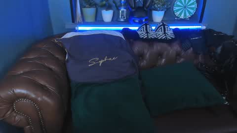 Snapshot of jessica_foxie chatting on January 21, 2025, 3:10 pm Jessica online show from January 21, 2025, 3:10 pm