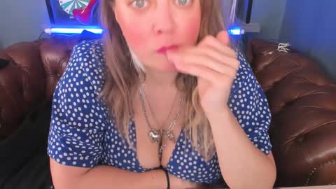 Snapshot of jessica_foxie chatting on January 28, 2025, 4:30 pm Jessica online show from January 28, 2025, 4:30 pm