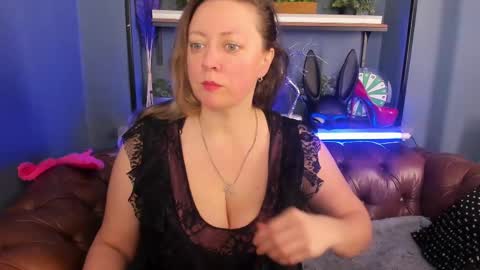 Snapshot of jessica_foxie chatting on March 3, 2025, 11:33 am Jessica online show from March 3, 2025, 11:33 am