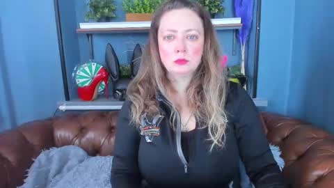 Snapshot of jessica_foxie chatting on March 5, 2025, 11:49 am Jessica online show from March 5, 2025, 11:49 am