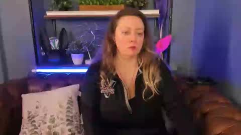 Snapshot of jessica_foxie chatting on March 7, 2025, 12:01 pm Jessica online show from March 7, 2025, 12:01 pm