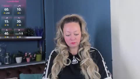 Snapshot of jessica_foxie chatting on October 2, 2025, 11:06 am Jessica online show from October 2, 2025, 11:06 am