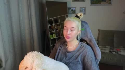 Jessy online show from January 22, 2025, 5:59 am