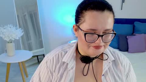 Snapshot of jessica_joy_ chatting on February 7, 2025, 11:13 pm Natalia online show from February 7, 2025, 11:13 pm