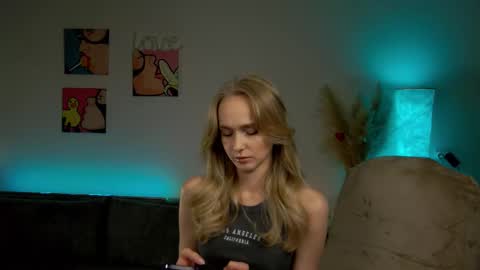 Snapshot of jessica_rays chatting on September 20, 2025, 7:37 pm Jessica online show from September 20, 2025, 7:37 pm