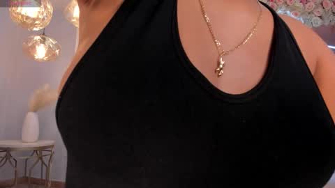 Snapshot of jessicawilliams1 chatting on September 21, 2025, 9:22 am JESS online show from September 21, 2025, 9:22 am