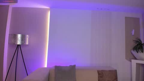 Snapshot of jessicawilliams1 chatting on November 16, 2025, 9:37 am JESS online show from November 16, 2025, 9:37 am