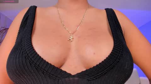 Snapshot of jessicawilliams1 chatting on November 18, 2025, 9:36 am JESS online show from November 18, 2025, 9:36 am