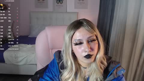 Snapshot of jessie_williams_01 chatting on December 31, 2024, 10:48 am Your Sweet Angel online show from December 31, 2024, 10:48 am