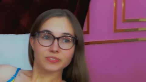 Snapshot of jessiejuss chatting on October 15, 2025, 1:55 pm JessieJuss online show from October 15, 2025, 1:55 pm
