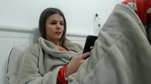 jessieryan online show from January 8, 2025, 5:27 am