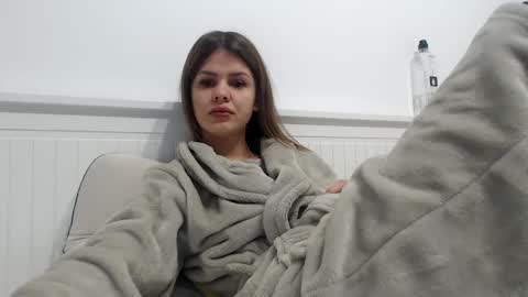 jessieryan online show from January 20, 2025, 4:54 am