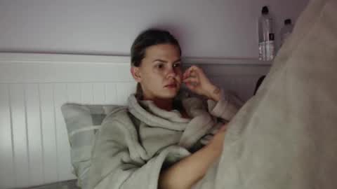 jessieryan online show from November 4, 2025, 4:44 am