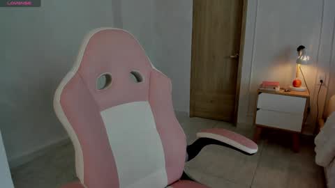 Snapshot of jessikapalmer chatting on November 27, 2025, 3:14 pm online show from November 27, 2025, 3:14 pm