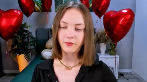 JesssWalker online show from February 19, 2025, 2:01 pm