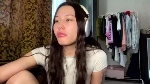 Lynn online show from November 20, 2025, 9:20 am