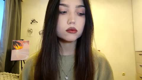 Snapshot of jettanicolay chatting on December 15, 2025, 5:44 am I am Gina ntmu Lets hit 10 Thumbs Up together online show from December 15, 2025, 5:44 am