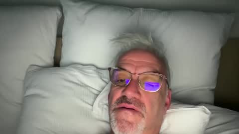 jewlronny online show from December 8, 2024, 7:37 am