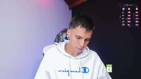 Snapshot of jeyden_camilo chatting on February 9, 2025, 10:11 pm Jeyden Camilo online show from February 9, 2025, 10:11 pm