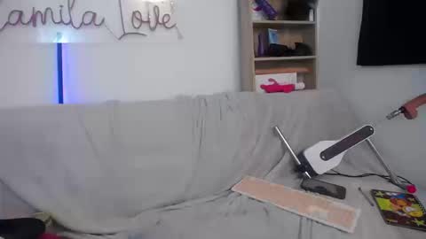 Camila online show from September 20, 2025, 4:08 pm